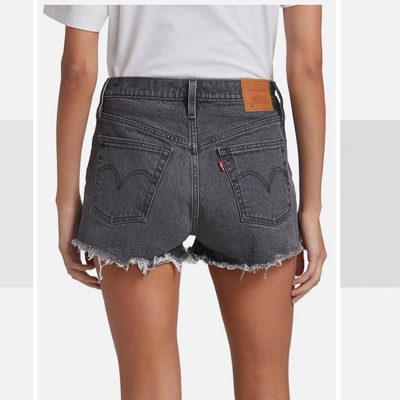 Levi’s Premium Original 501 Button Fly Jean Shorts Raw Hem Denim Size 27 - Picture 4 of 16